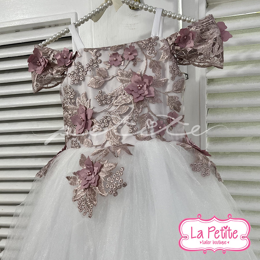 Vestido blanco top encaje flores rosa palo