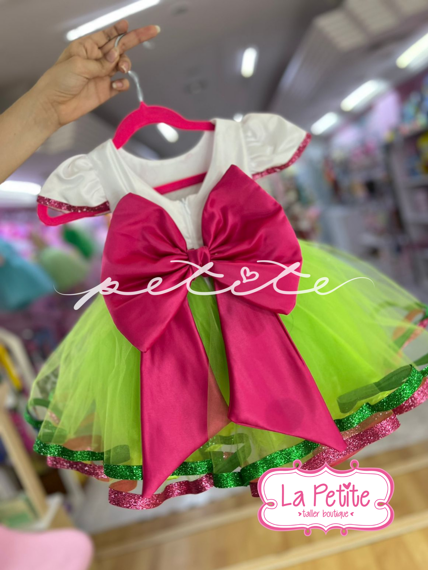 Rhenne Tutu