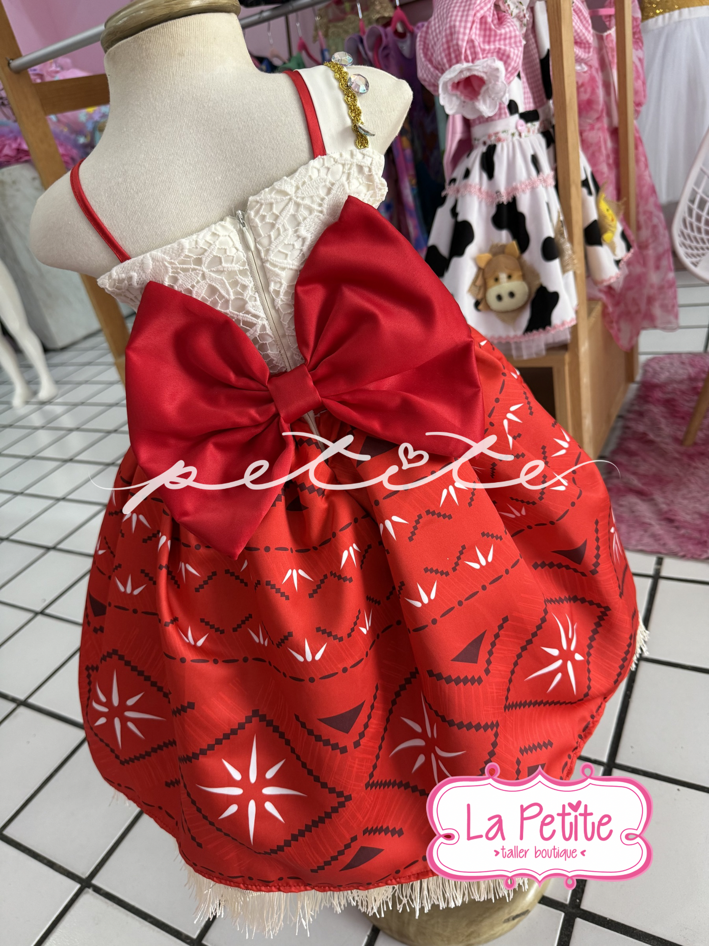Moana red