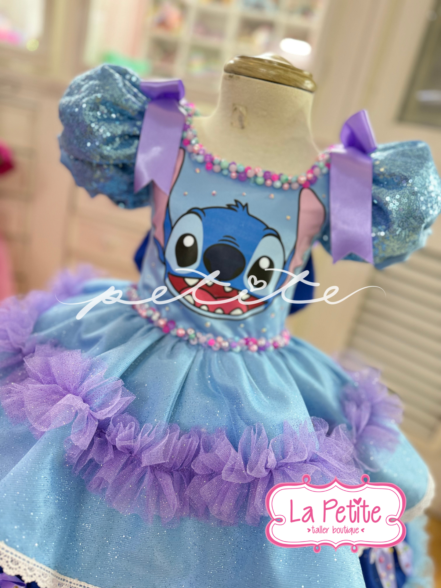 Stitch bows