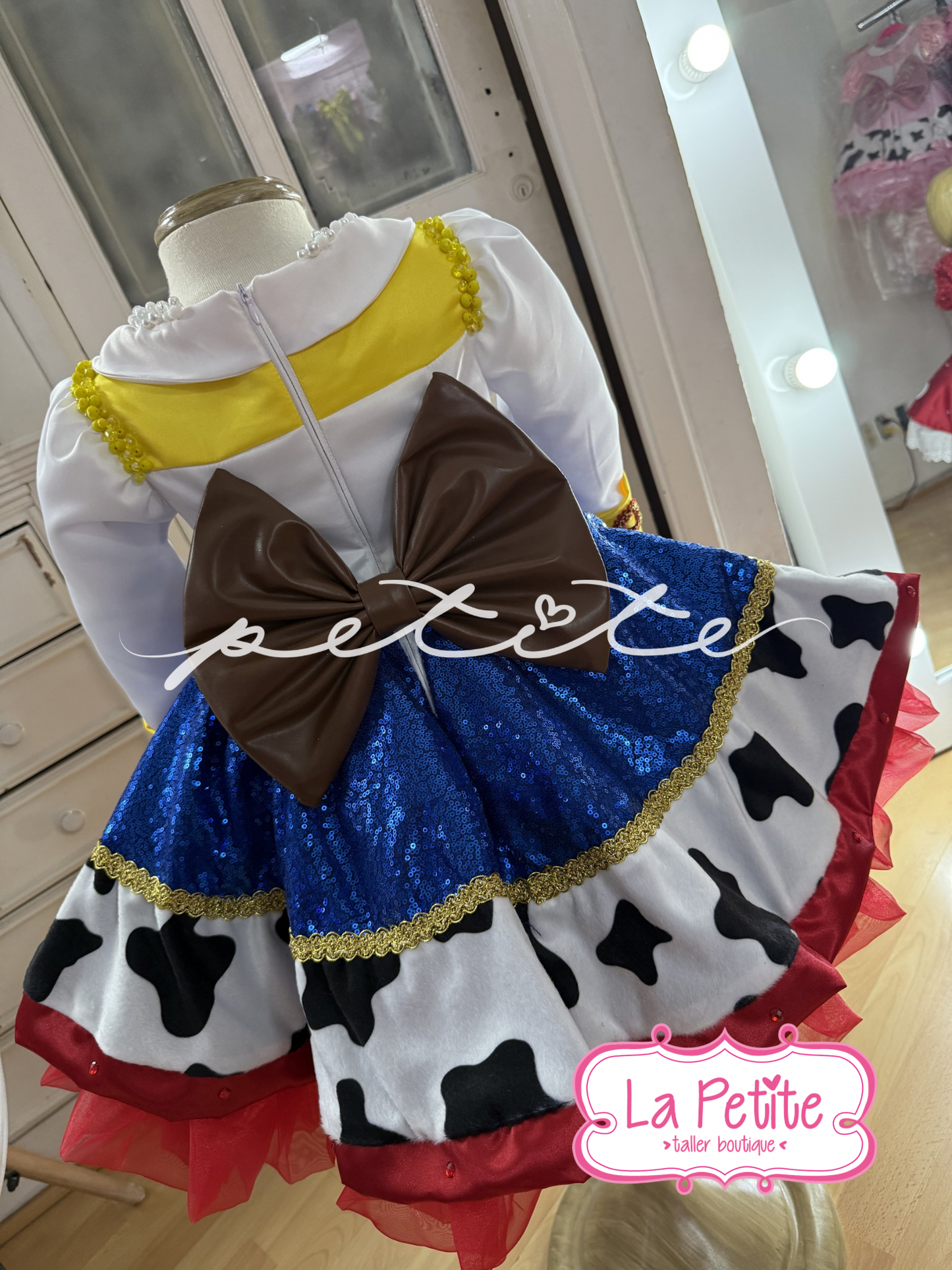 Jessy luxo manga larga