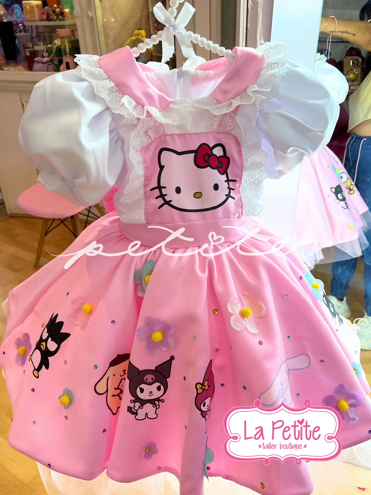 Kitty bombacho mandil