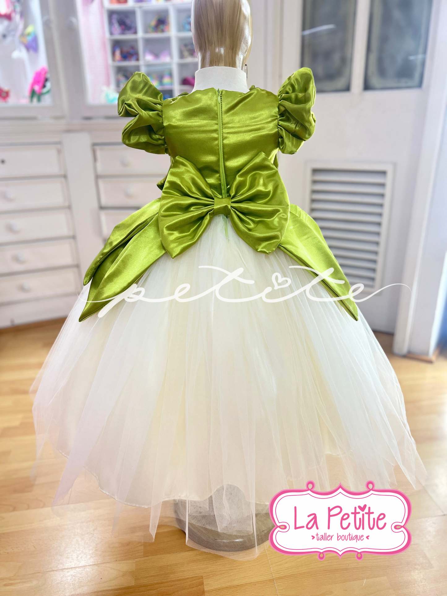 Tiana Apple
