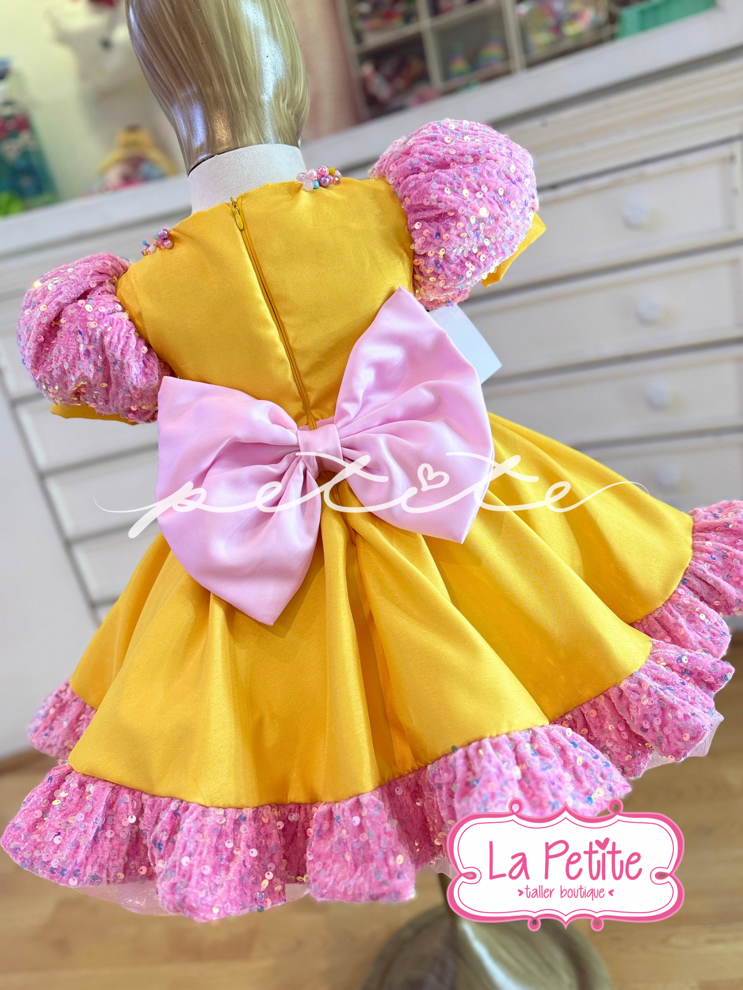Abejita Lux