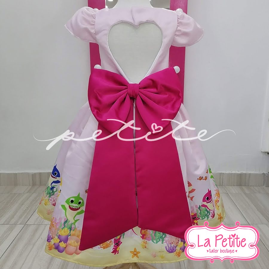 Baby shark rosa claro