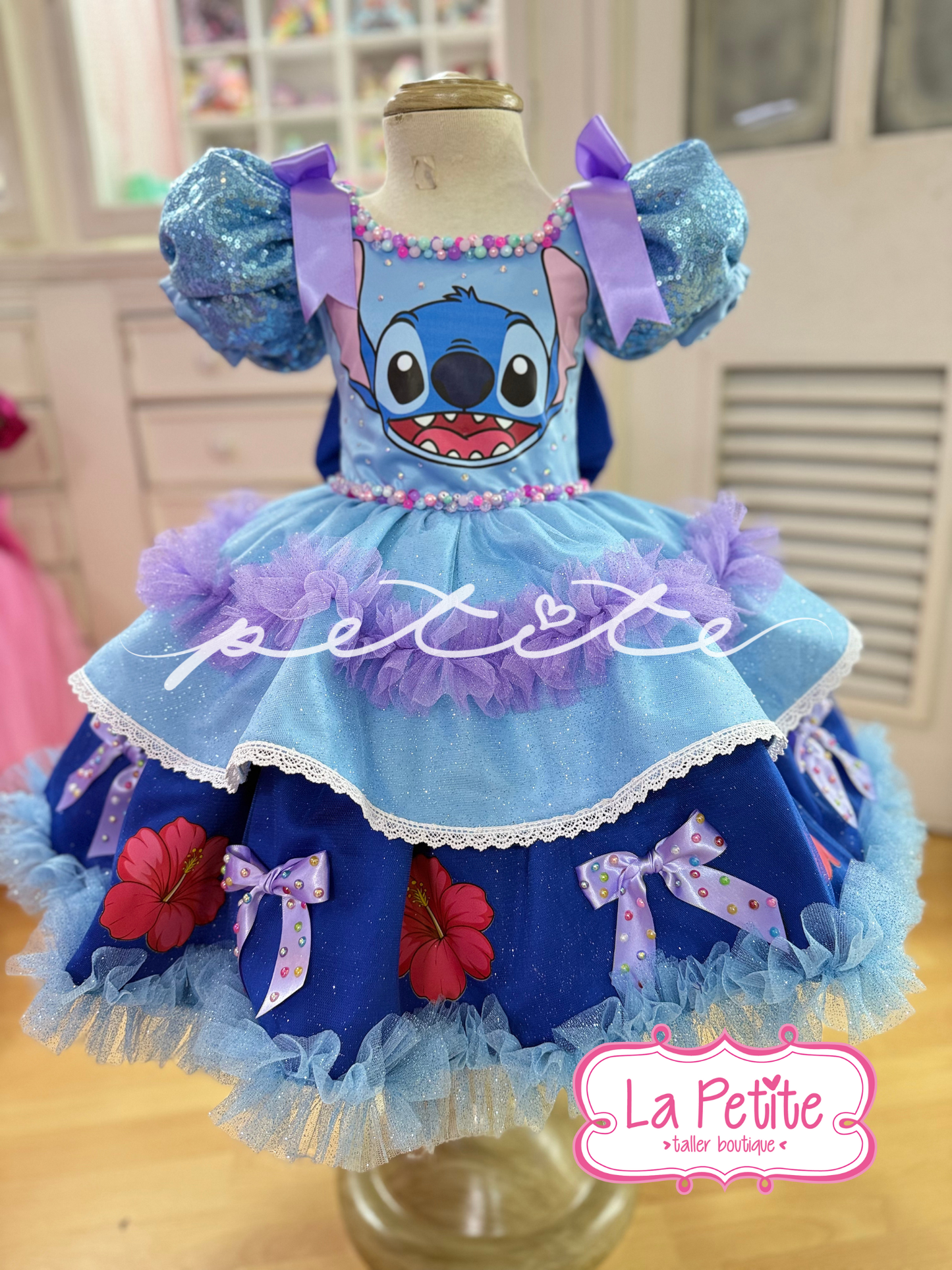 Stitch bows
