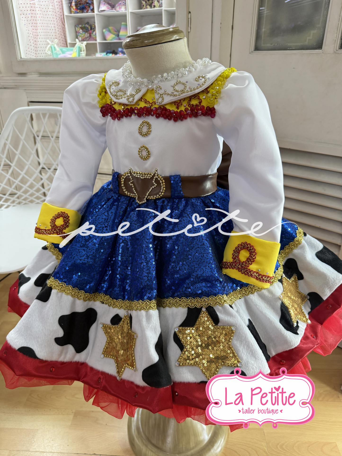 Jessy luxo manga larga