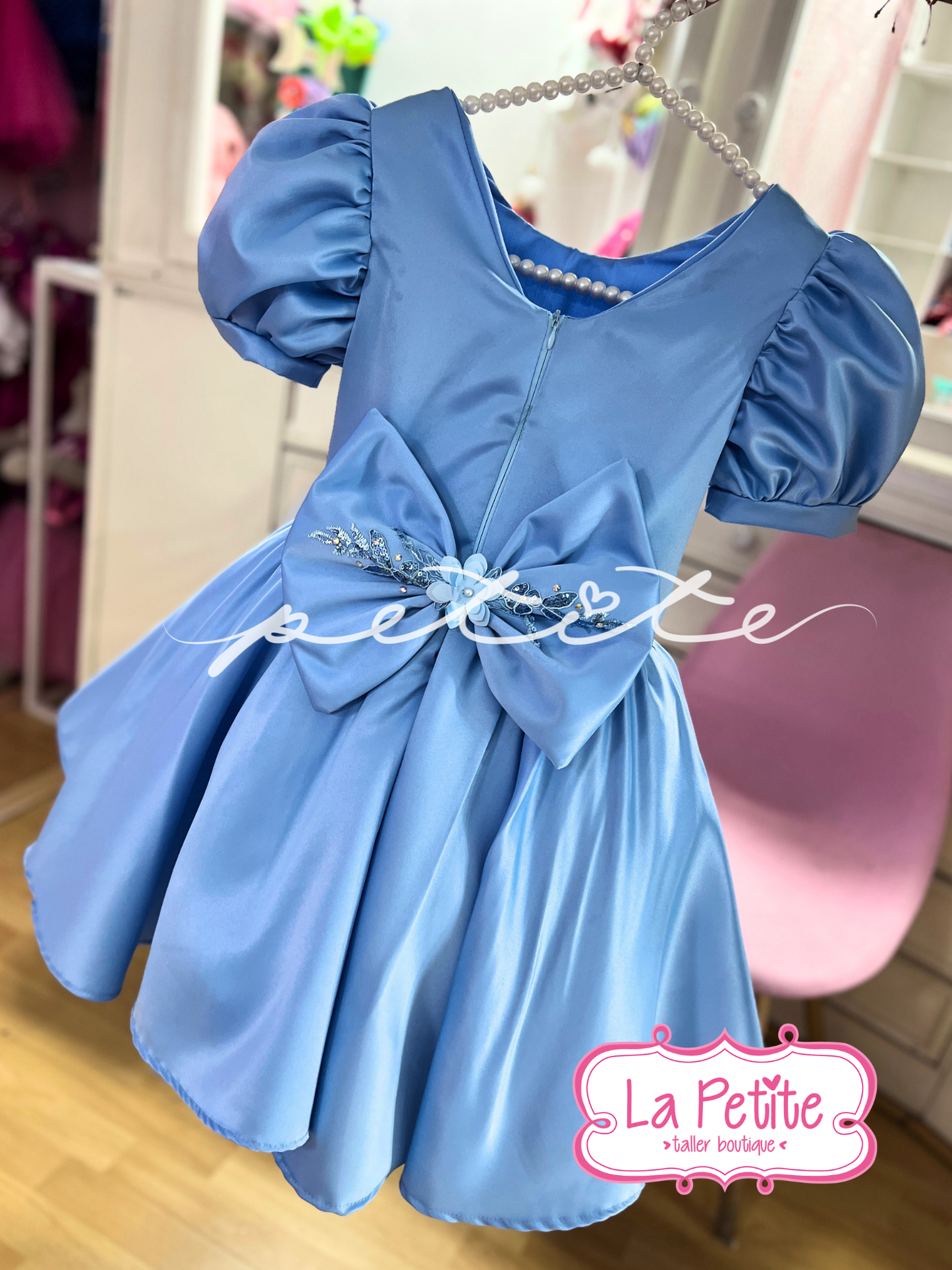 Atenea blue