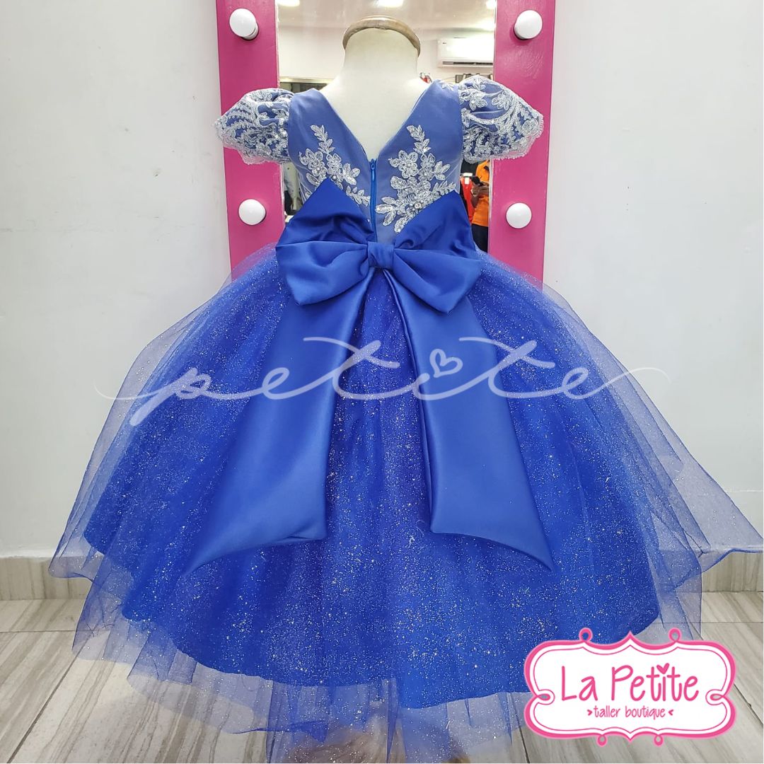 Vestido Azul detalles en plata