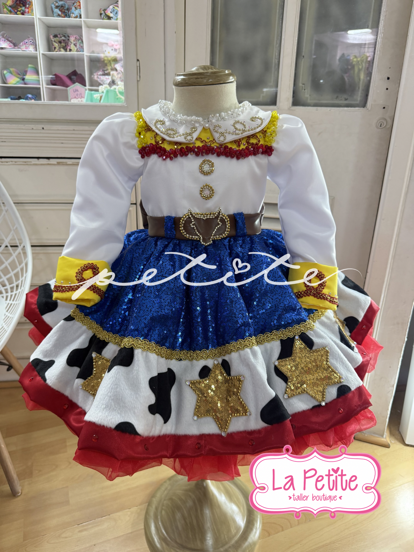 Jessy luxo manga larga