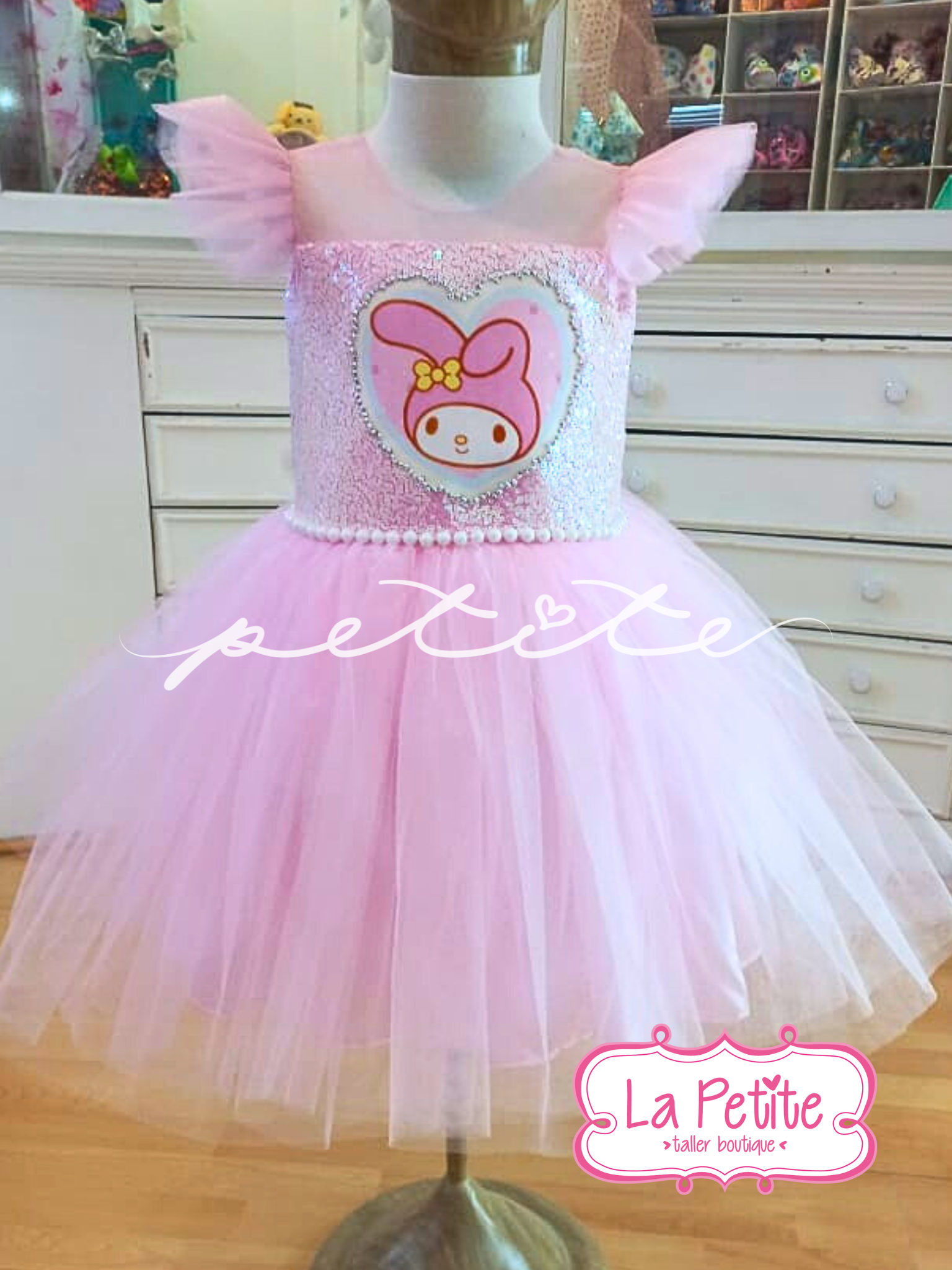 Valentines Tutu Heart Tutu Dress Hello Kitty Birthday Tutu Dress: Heart Balloons, Handmade Crown Valentines Tutu Heart Tutu Dress Hello Kitty Birthday Tutu Dress: Heart Balloons, Handmade Crown