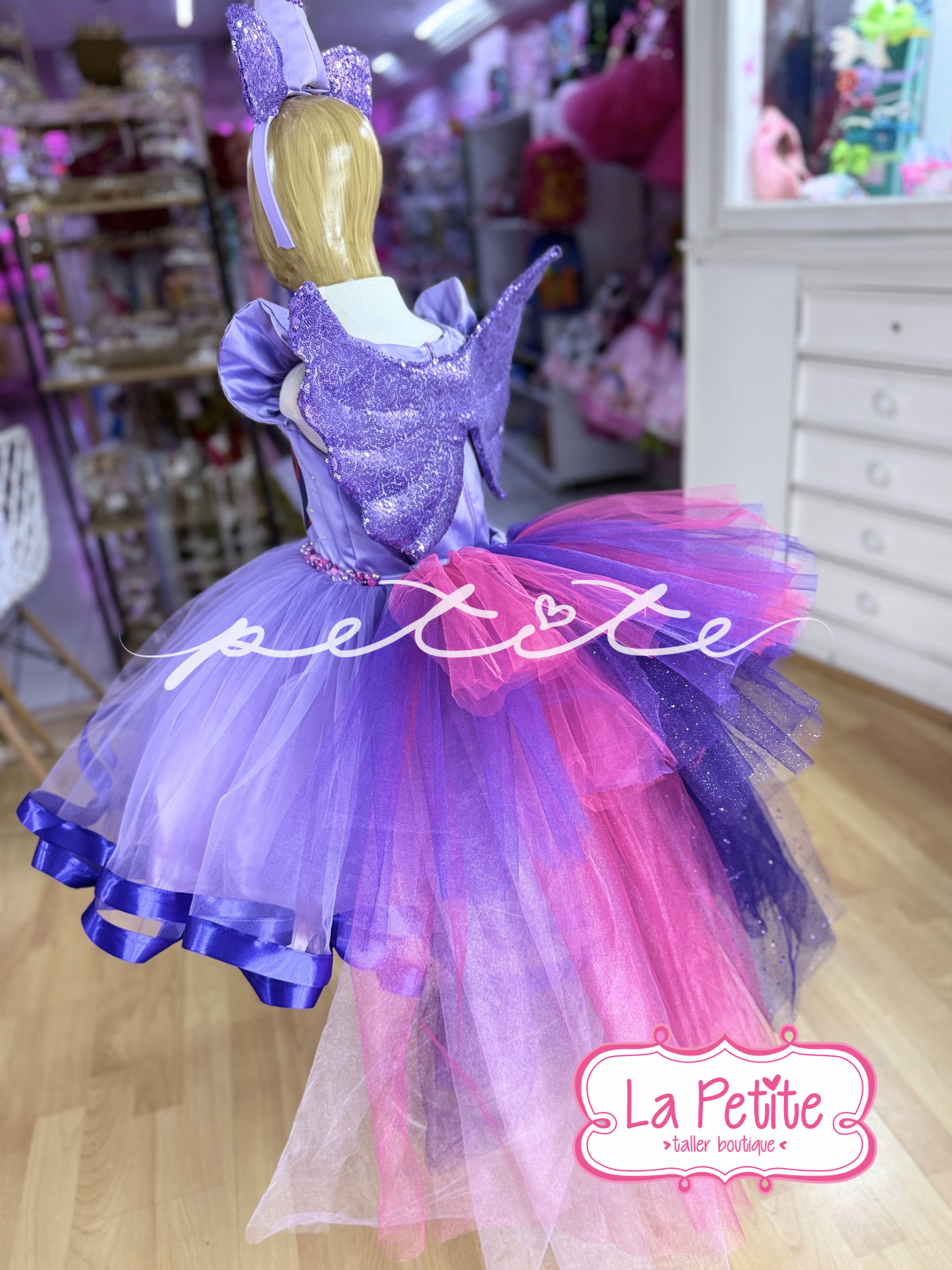 No Little pony con alas y cola