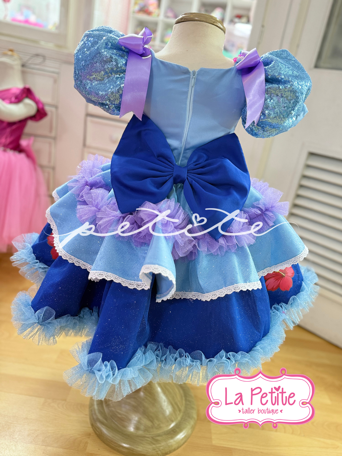 Stitch bows