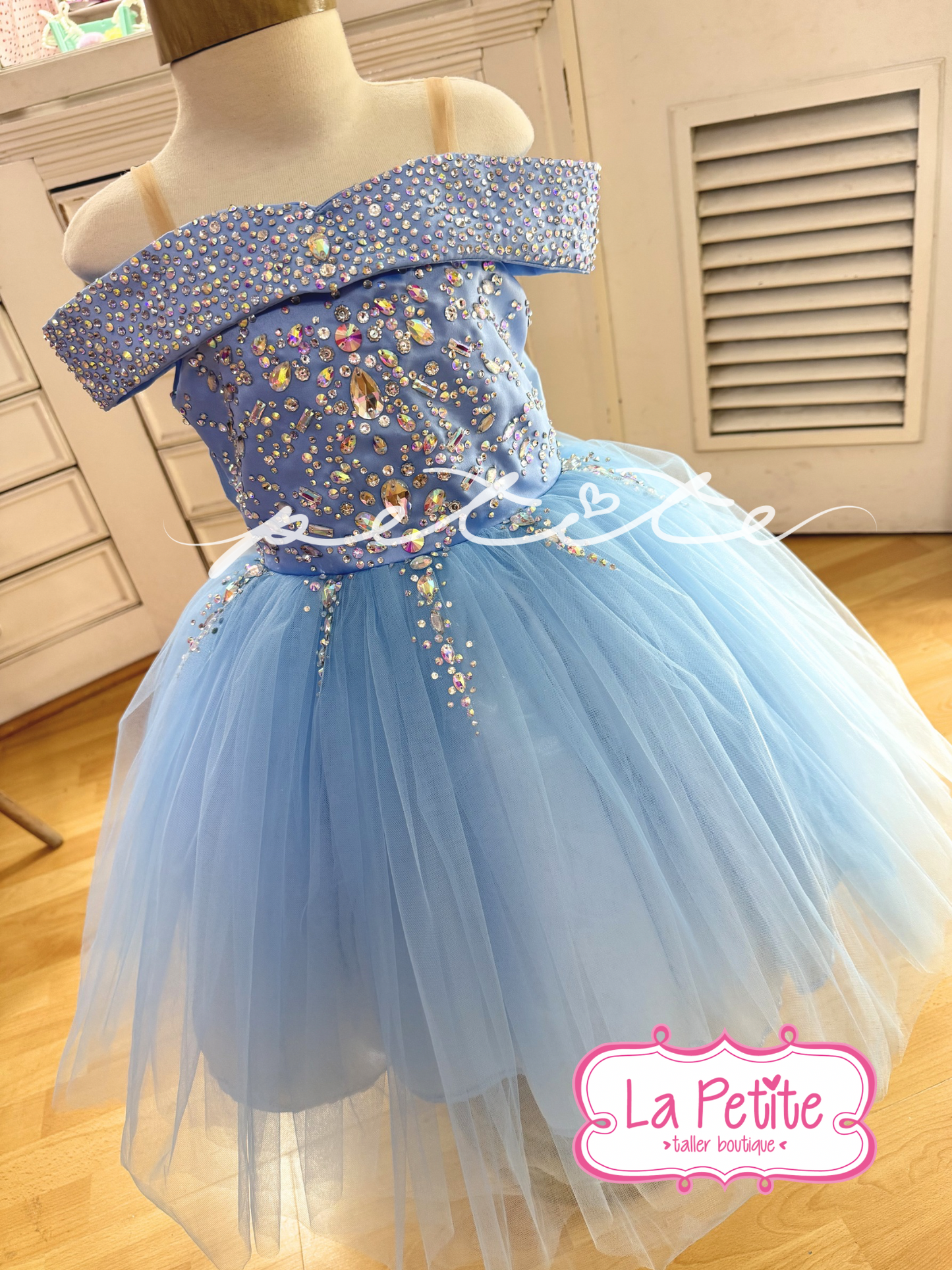 Blue crystal