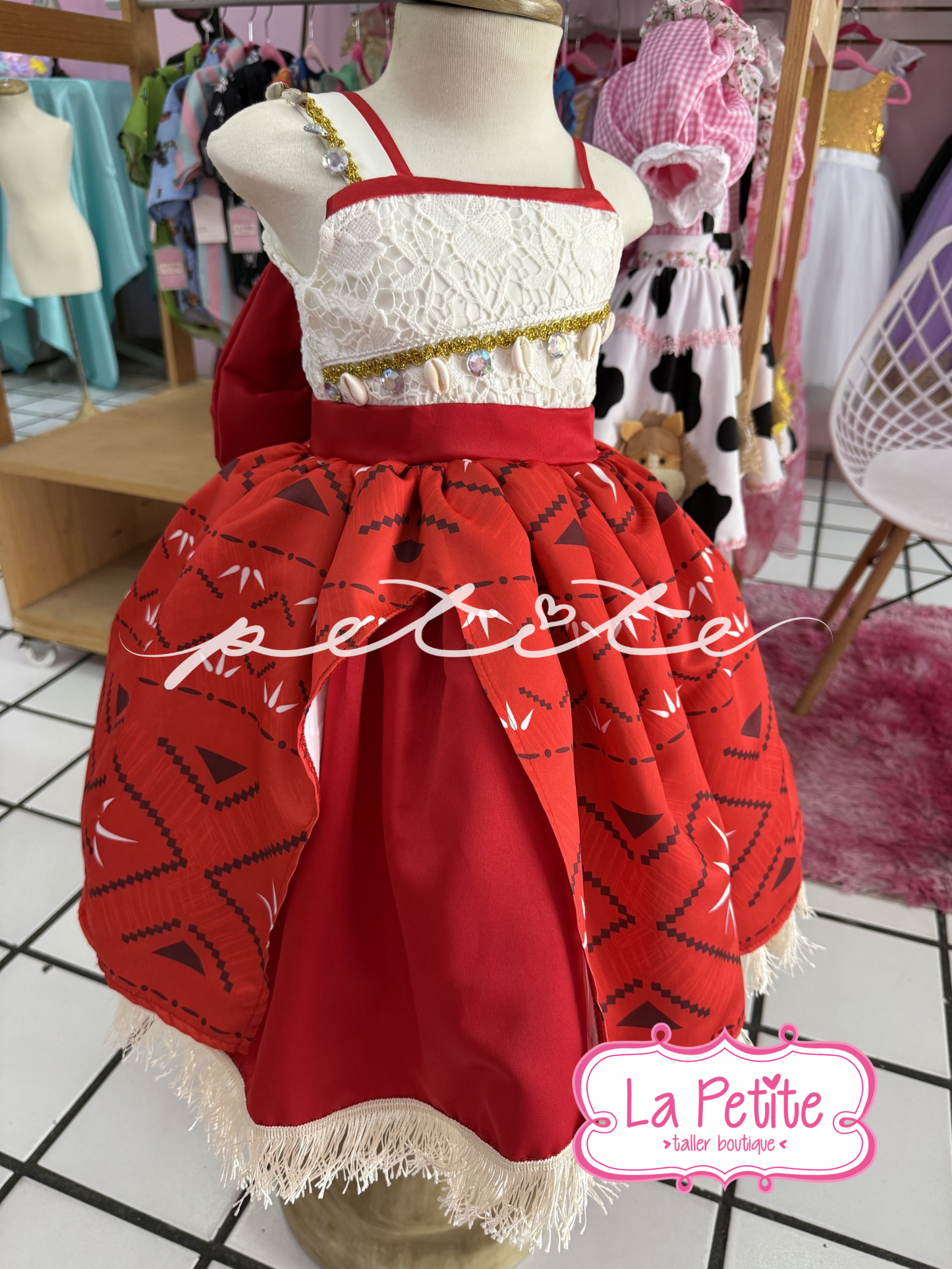 Moana red