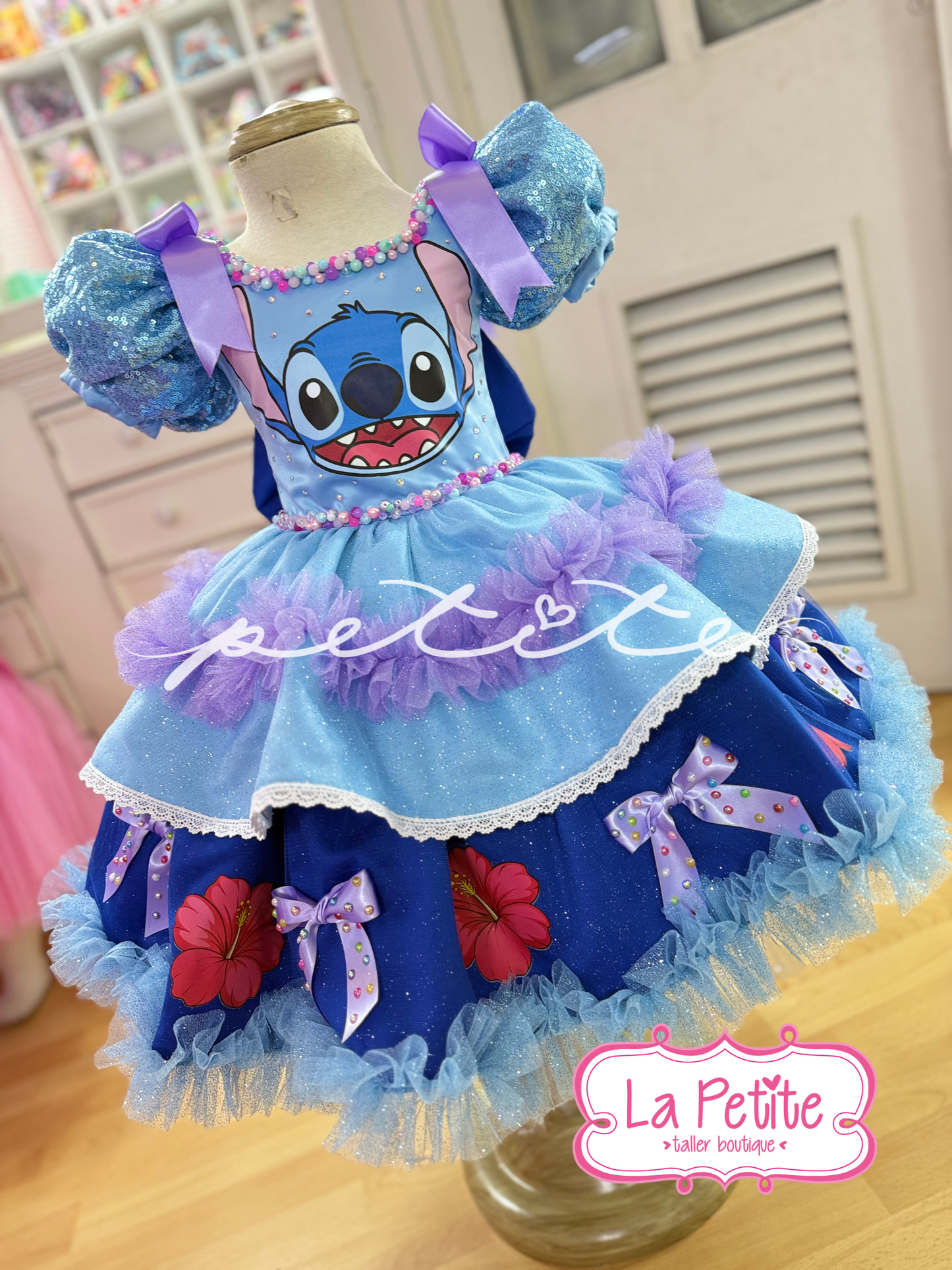 Stitch bows