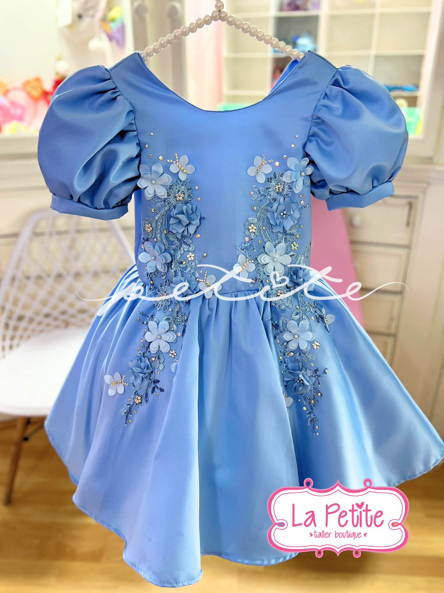 Atenea blue