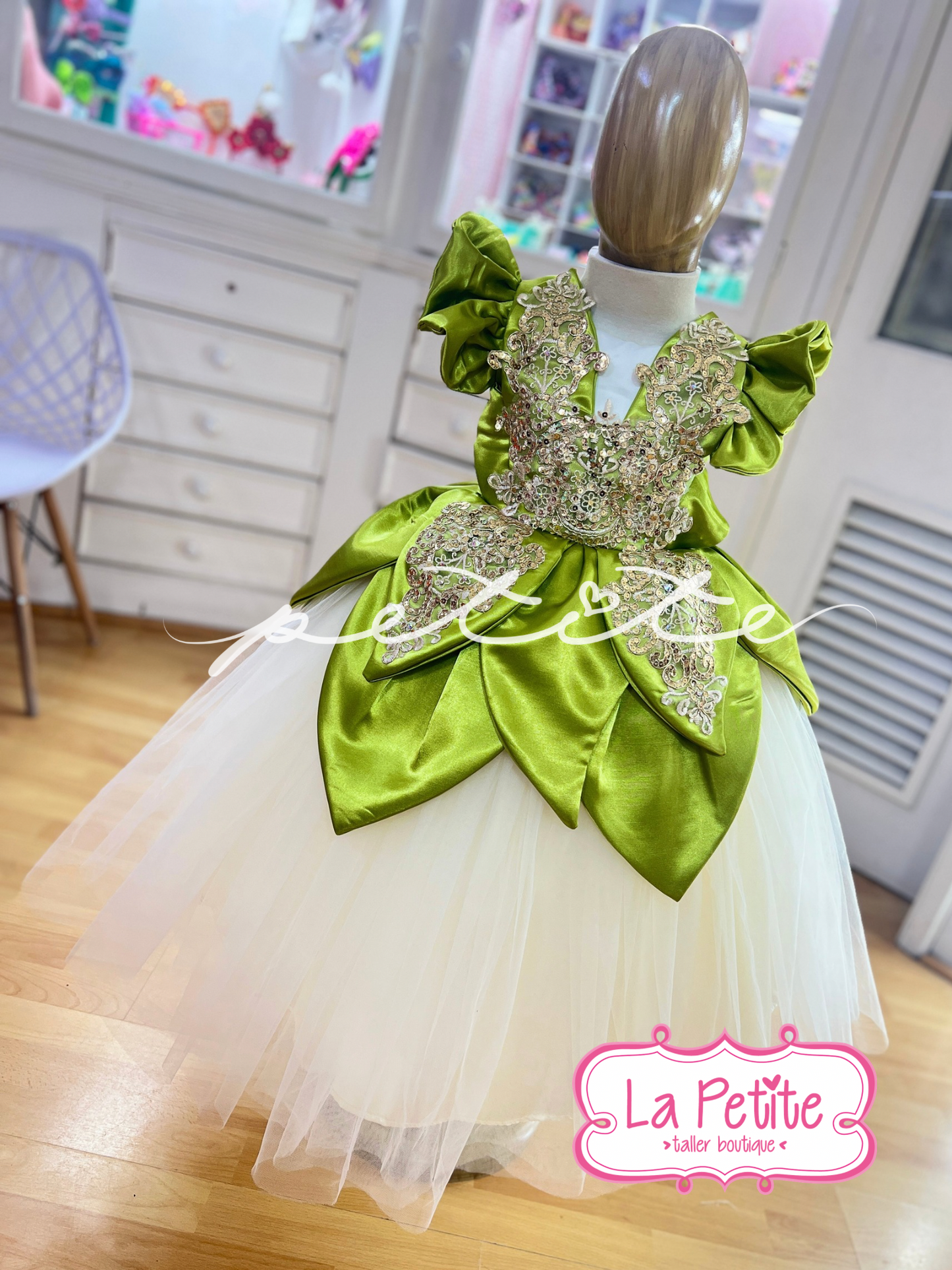 Tiana Apple