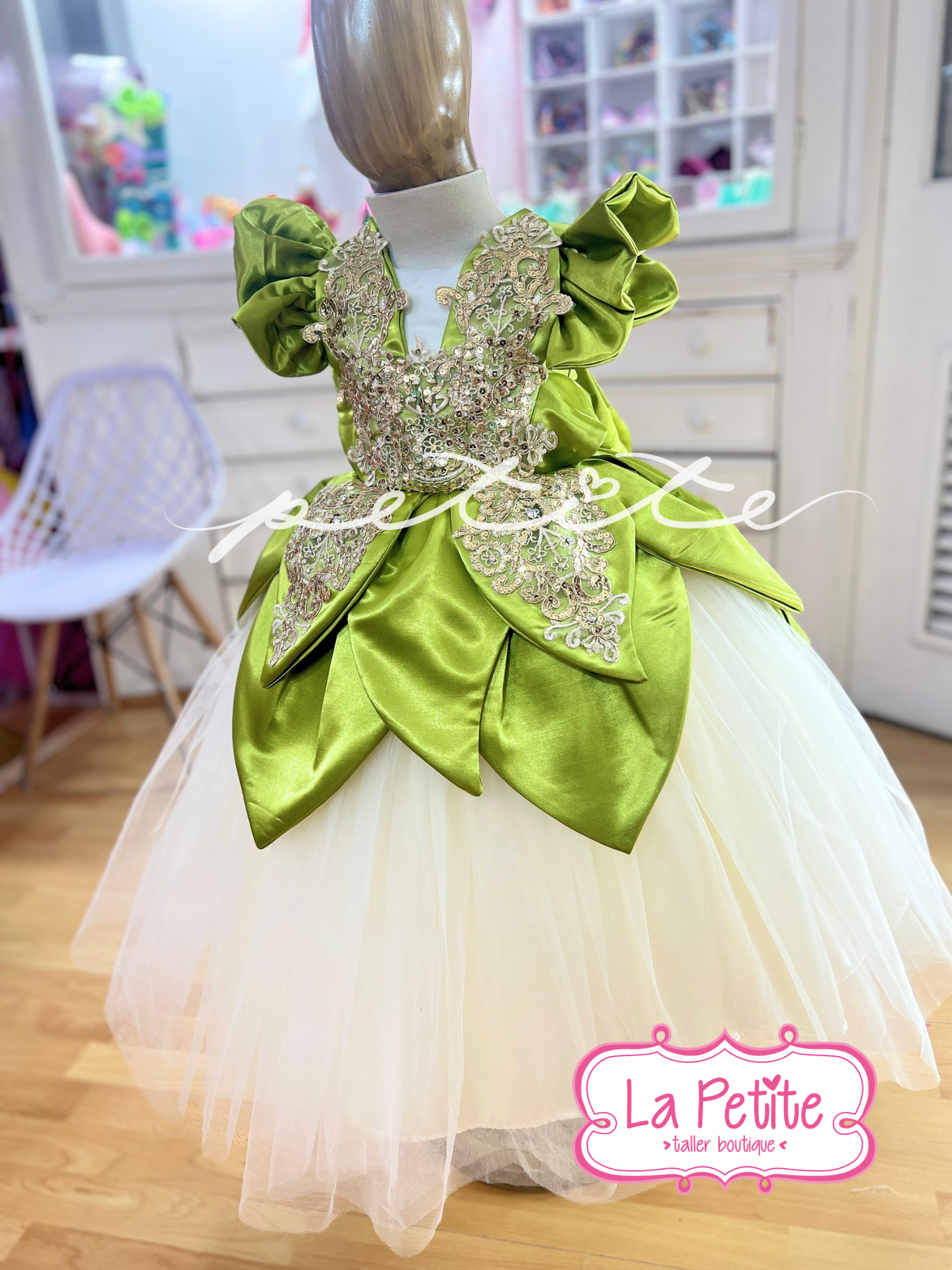 Tiana Apple