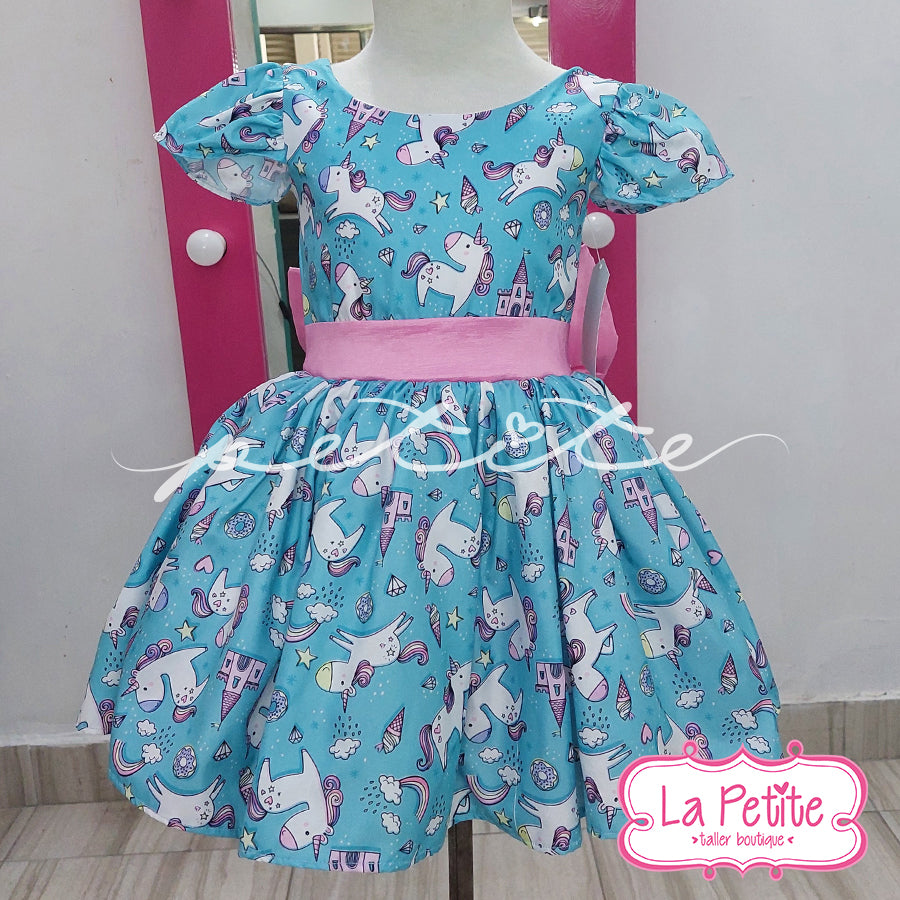 vestido azul unicornios