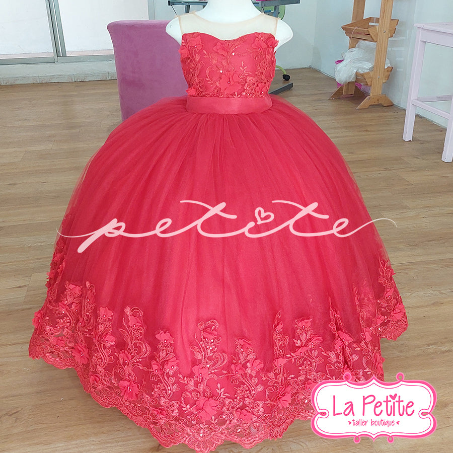 Vestido rojo con detalle de encaje en falda