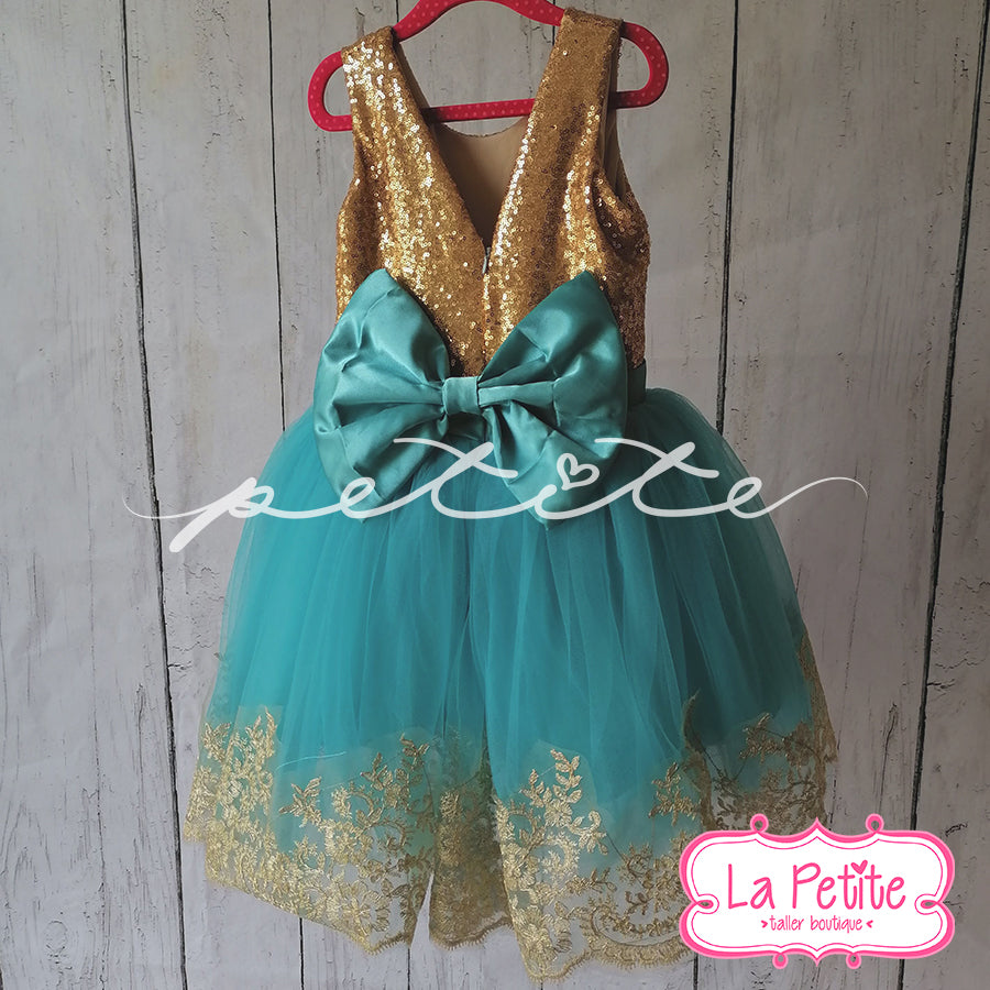 top dorado glitter falda azul con encaje